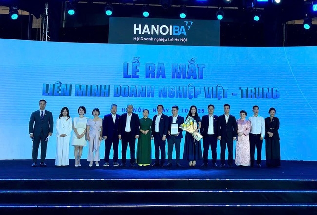 Báo Thanh Niên, ảnh Ra Mắt
